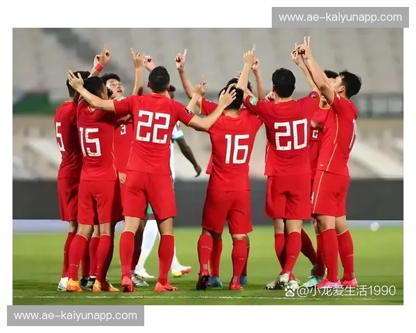 战报国足：把每一场比赛变成全民记忆的燃点